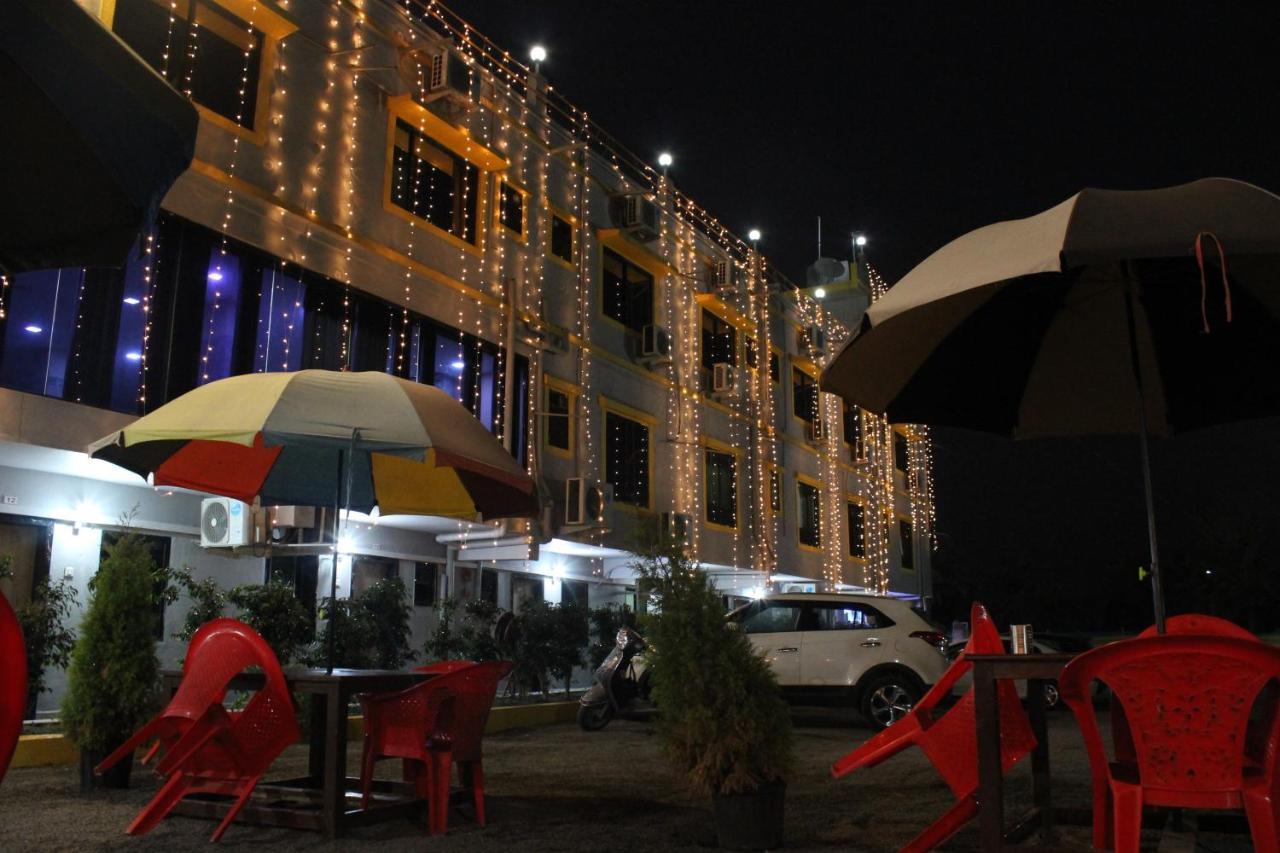 Hotel Silver Resort Daman Ngoại thất bức ảnh